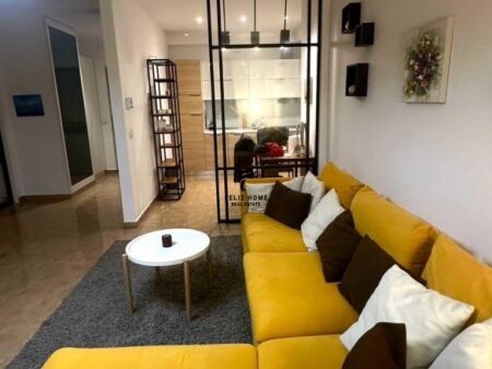 APARTAMENT ME QERA 1+1 AIR ALBANIA 130.000 LEKE FH-87622