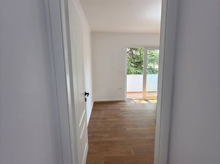 Apartment 1+1 for sale at Xhamlliku