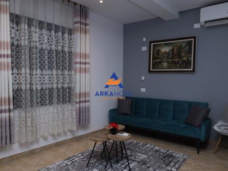 APPARTAMENTO + NEGOZIO IN VENDITA "RRUGA E KAVAJES" 130.000 EURO