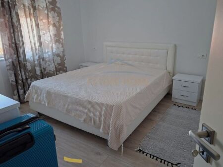 Qira, Apartament 2+1, Ura e Tabakeve , Tiranë. 650 €