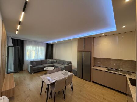 Qera, Apartament 2+1+2, Kamez