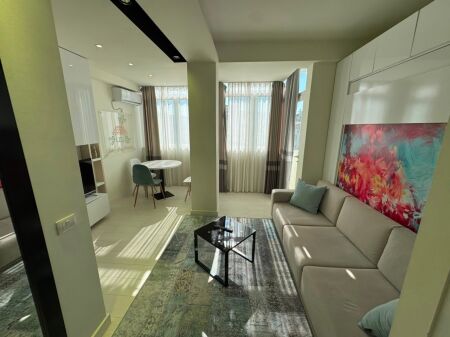 🏠 Monolocale in affitto  📍 Via Sami Frashëri, Piazza Wilson💰 55.000 lek/mese