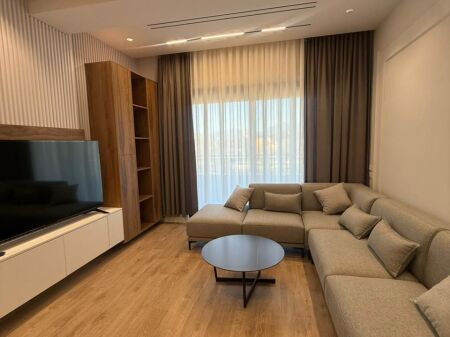 SHITET APARTAMENT 2+1 – LIQENI I THATË | PRANË RADISSON