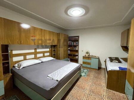 Apartament 1+1 me Qira tek Rr. Kosovareve