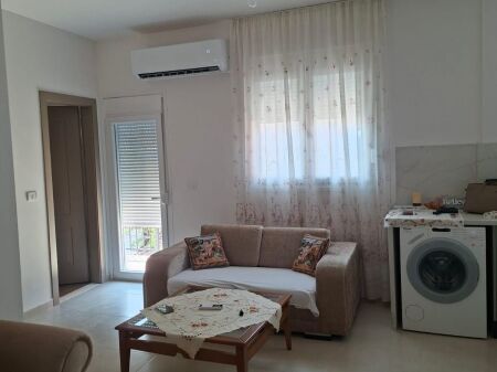 Affittasi Appartamento 1+1+1 Balcone