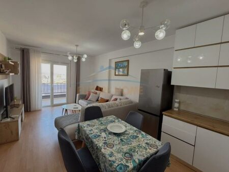 Affitto, Appartamento 2+1+2, Via 5 Maji, Tirana    65,000 Lekë
