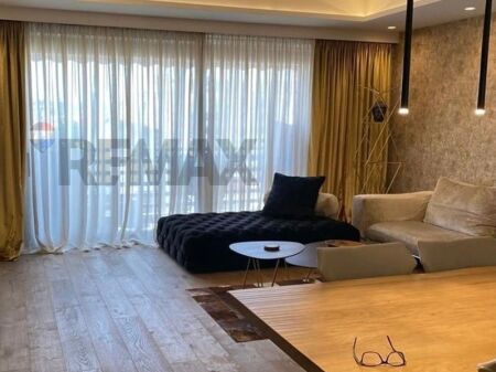 Affittasi appartamento 2+1 con posto auto nella zona di Blloku  ID: 530191009-3290