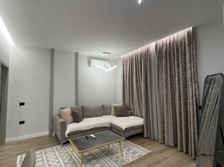 Apartament 2+1+2 me qira , Rr e Kosovareve !