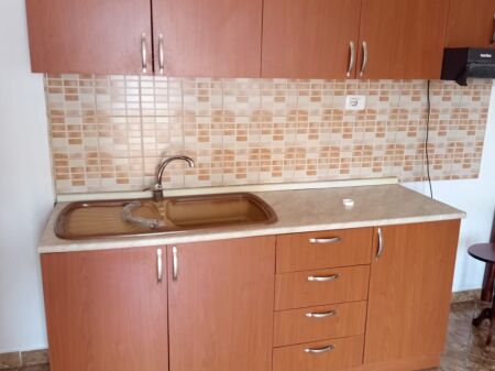 APPARTAMENTO 2+1. 330000 LEKE. VICINO EMERALD CENTER