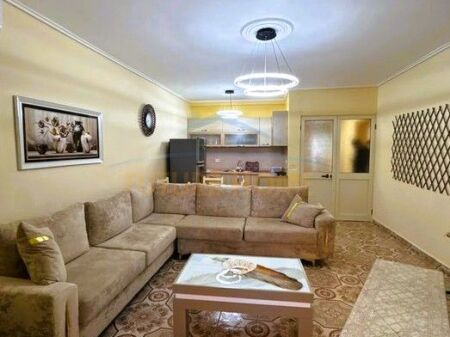 Qera, Apartament 2+1, Rruga Asim Vokshi