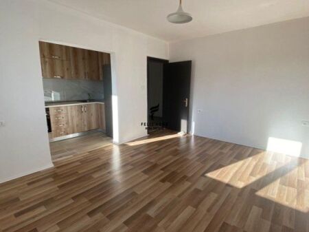 ZYRE ME QERA 57 M2 ALI DEMI 50.000 LEKE FH-87701
