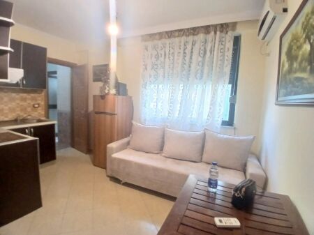 Affittasi Appartamento 1+1+1 Balcone