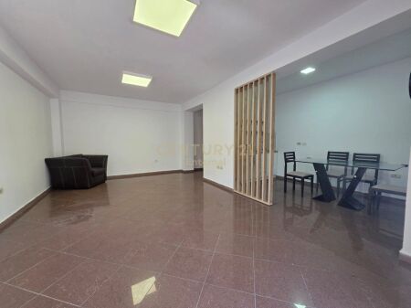 Apartament 2+1 Per Qira tek Stadiumi Dinamo