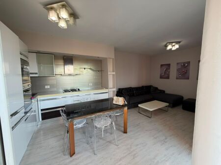 🏡 Jepet me Qira Apartament 1+1 – Tek Materniteti i Ri 💰 Çmimi: 55.000 lekë/muaj
