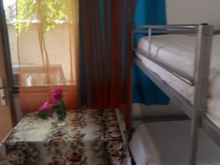 GARSIONERE 21000 LEKE.PALLATI I SPORTIT