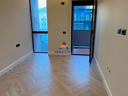 JEPET APARTAMENT 2+1 ME QERA PËR ZYRA "TEK HIPOTEKA!" 1200 EURO (I DISKUTUESHEM)