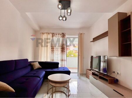 Apartment 2+1+2 for rent near the United School