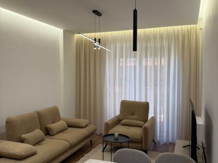 Rent | Apartament 1 + 1 | Fusha Aviacionit | 550 €/month