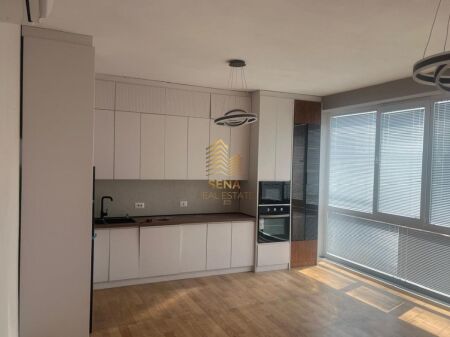 Rent, Apartment, 2+1+2+Verandas, Riza Cerova, 85,000 Leke/month