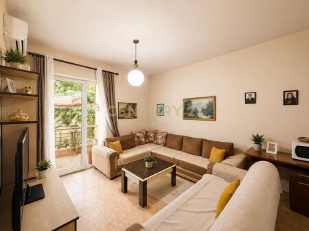 APARTAMENT 1+1 PER SHITJE,RESTORANT FRESKU 115,000 €