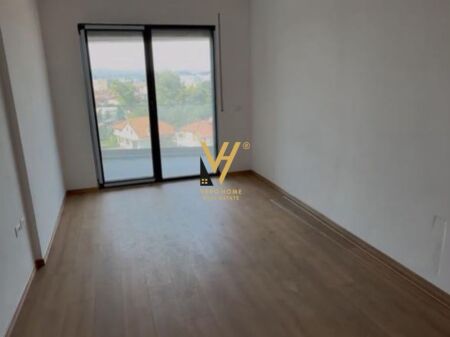 OFFICE 70 M2 FOR RENT IN LAPRAKE 500 EURO