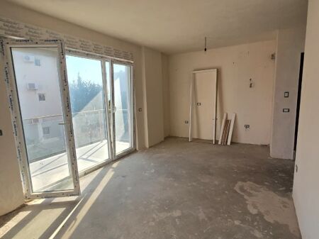  SHITET APARTAMENT 1+1 – RANA E HEDHUN