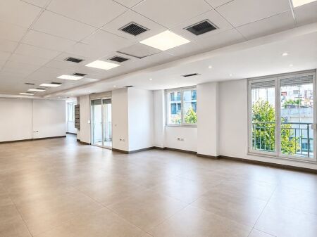 OFFICE FOR RENT 450M2 "NEAR THE INDIAN EYE CLINIC, PARIS MUNICIPALITY" 6000 EURO.