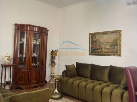 Shitet, Shtëpi Private, Ali Demi,Tiranë