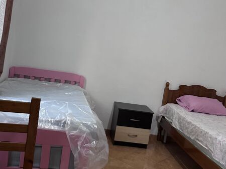 jepet pjese vile me qera ne zog te zi