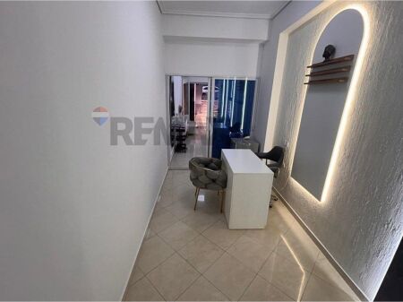🏢 COMMERCIAL SPACE FOR RENT – ISMAIL QEMALI BOULEVARD, VLORË
