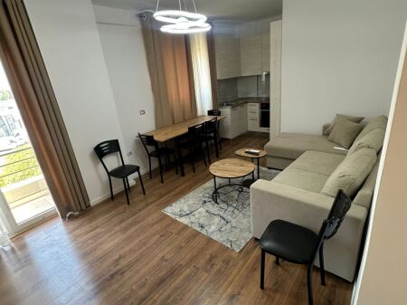 Appartamento 2+1 in affitto presso Xhamia E Selites !