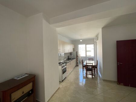Apartament 1+1 per qira ne astir