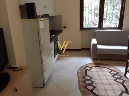 JEPET GARSIONERE ME QERA NE KINOSTUDIO 30.000 LEKE
