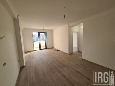Appartamento 2+1+2 in vendita ad Astir, vicino a Vila-L, Yzberisht