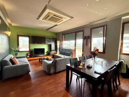 ✨ Appartamento 4+1+Studio in Vendita 📍Centro, Via Dibrës