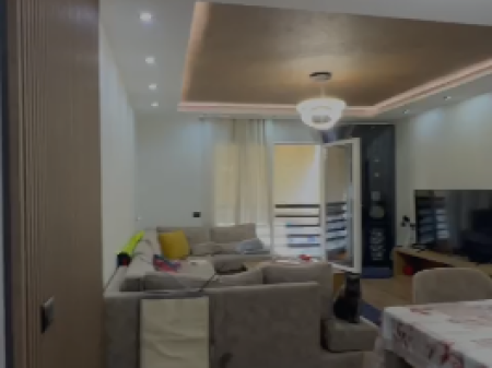 Apartament 2+1 me Qira Komuna e Parisit Tirane