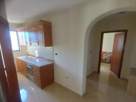 Affitto | Apartament 1 + 1 | Rruga Hamdi Pepo | 420 €/mese