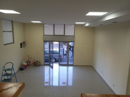 Qera | Ambjent Biznesi | Rruga Hamdi Pepo | 700 €/muaj