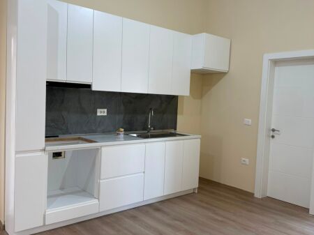 Rent | Shtëpi private 1 + 1 | Babrru | 270 €/month