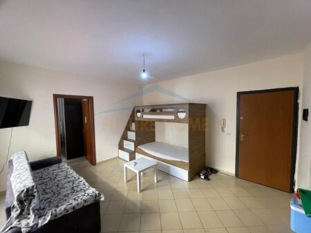 Qera, Apartament 1+1, Shkembi Kavajes, Durres.