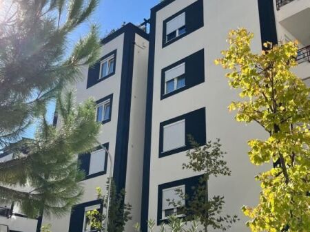 🏡 SHITET APARTAMENT 3+1 ME VERANDË | KOMPLEKSI FZ, LIQENI I THATË