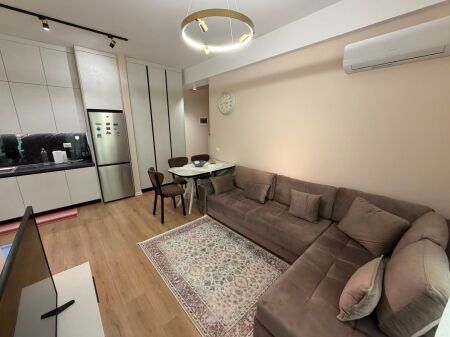 Shitet Apartament 1+1  📍Ali Demi Kompleksi Kaimi