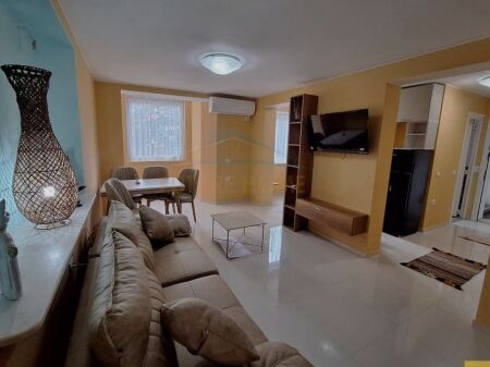 Affitto, Appartamento 2+1, Piazza Wilson 800 €