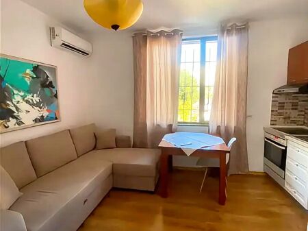 🏠 Appartamento 1+1 in Affitto – Centro, Viale Zogu i Parë