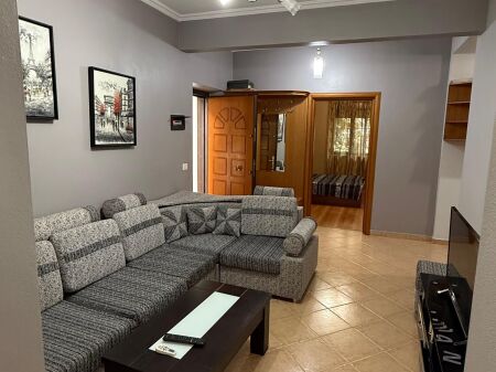 Affitto, Appartamento 1+1, Vicino alla Guardia, Tirana - 50.000 Leke | 65 m²