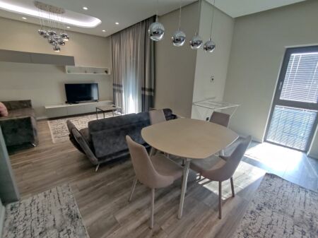 Apartamente 2+1 me qera ne zonen e Pazarit te Ri prane Rruges Tefta Tashko ne Tirane (ID 4221486 )