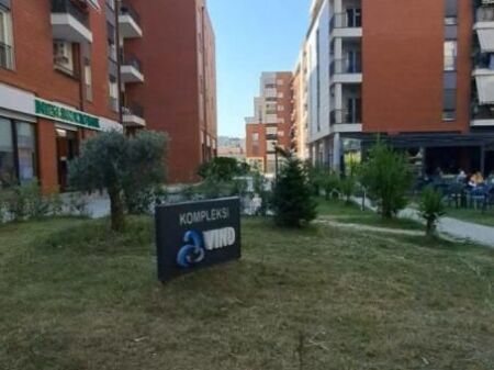 Locale commerciale /negozio in vendita ad Ali Dem vicino a Globe