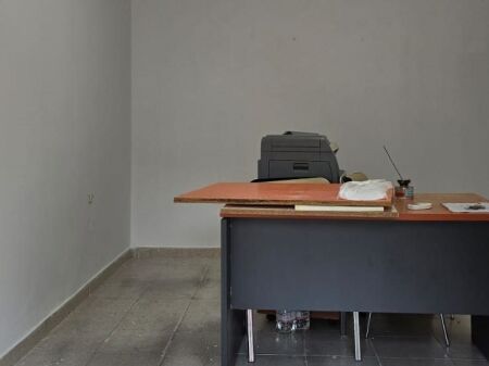 Qera | Ambjent Biznesi | Skanderbeg Square | 300 €/muaj