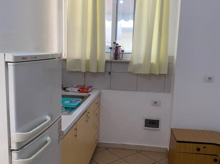 GARSIONERE 27000 LEKE.TREGU USHQIMOR,PALLATI ME SHIGJETA