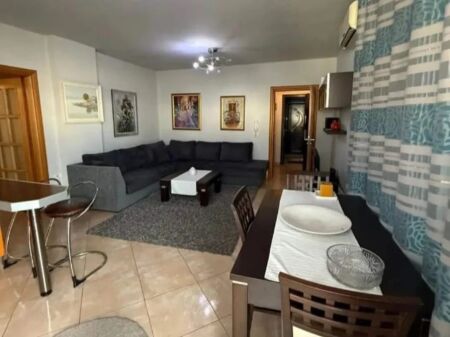 Appartamento In Affitto 2+1 Vicino al Vecchio Nisharaku (ID B2202043) Tirana
